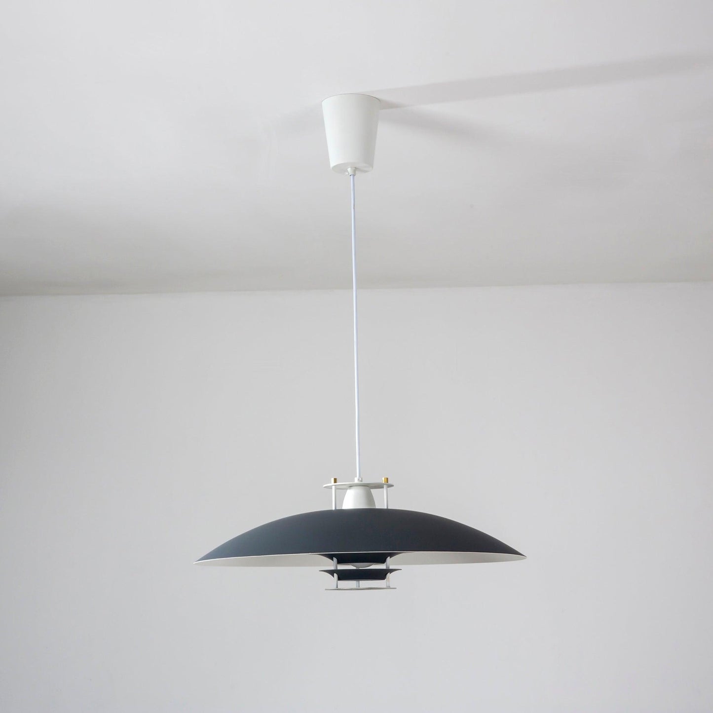 JL 341 Pendant Light