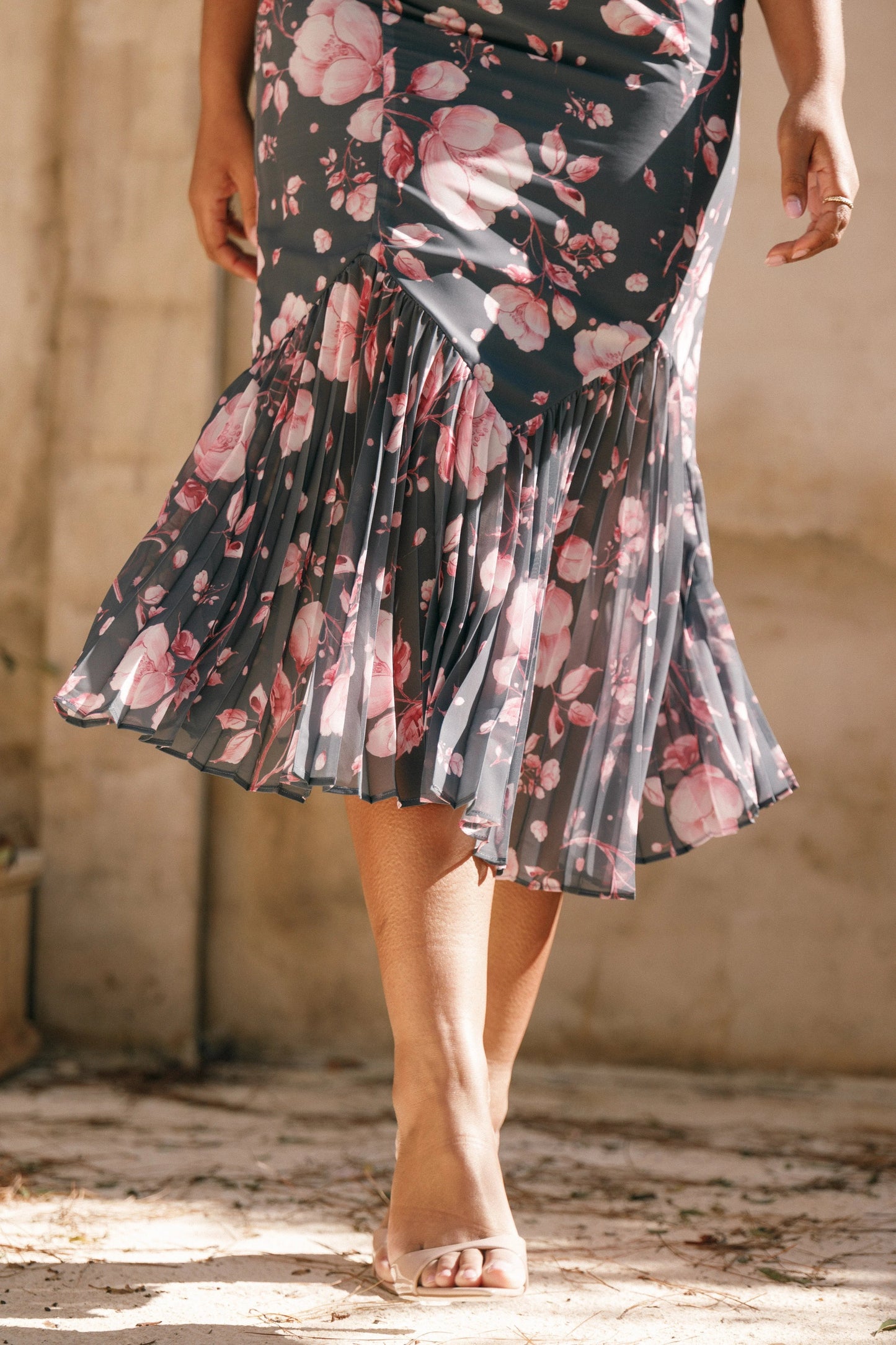 Sweetheart Bow-Detail Midi Dress